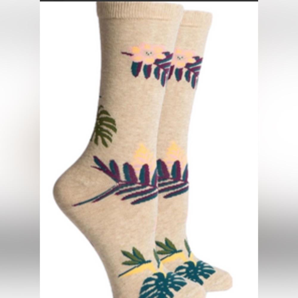 🎁NWT Richer Poorer casual classic crew Hawaiian floral beige multi socks
